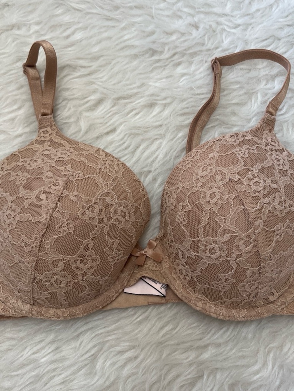 Victoria's Secret Lace T-Shirt Bra — Light Nude